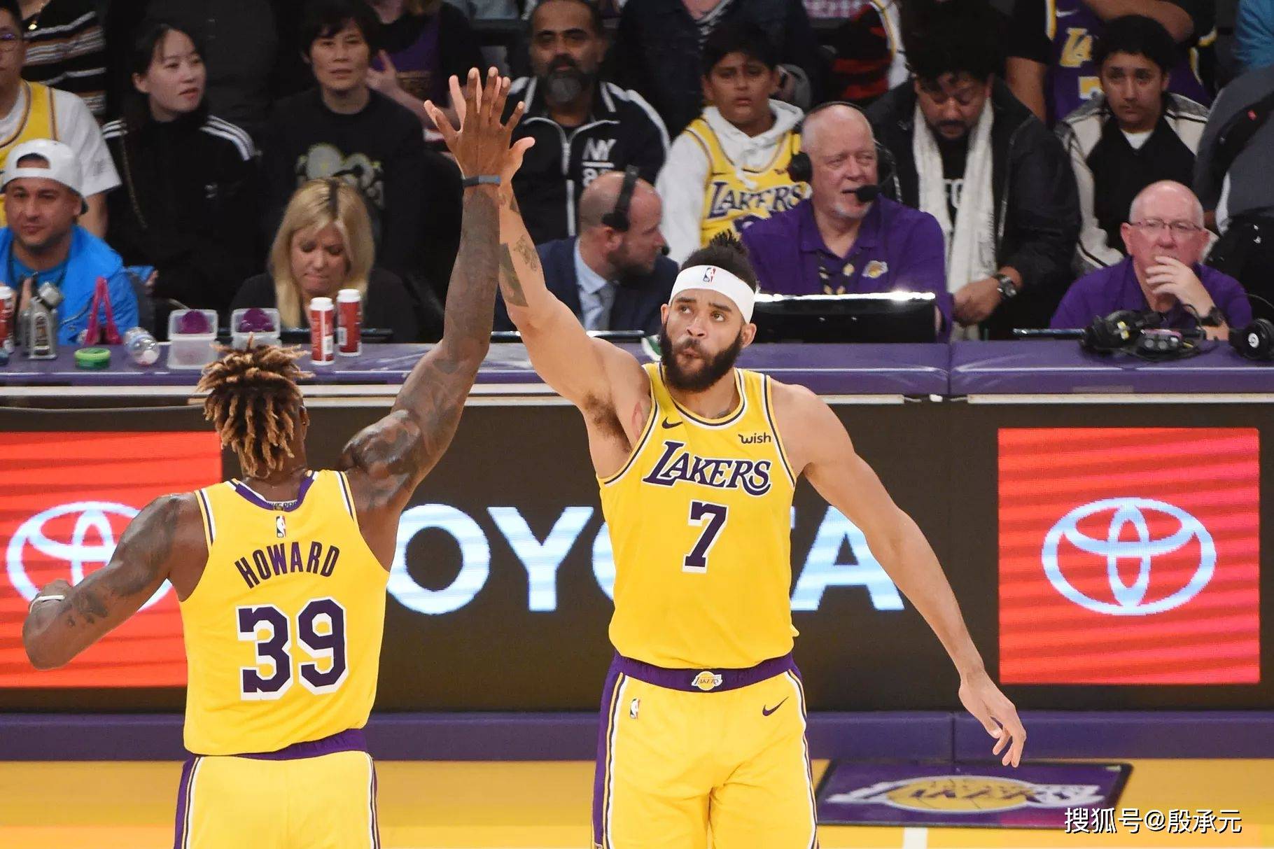 竞技宝- 浓眉哥连续十场比赛得分超过重要助攻，TES不断突破！赢得满堂喝彩