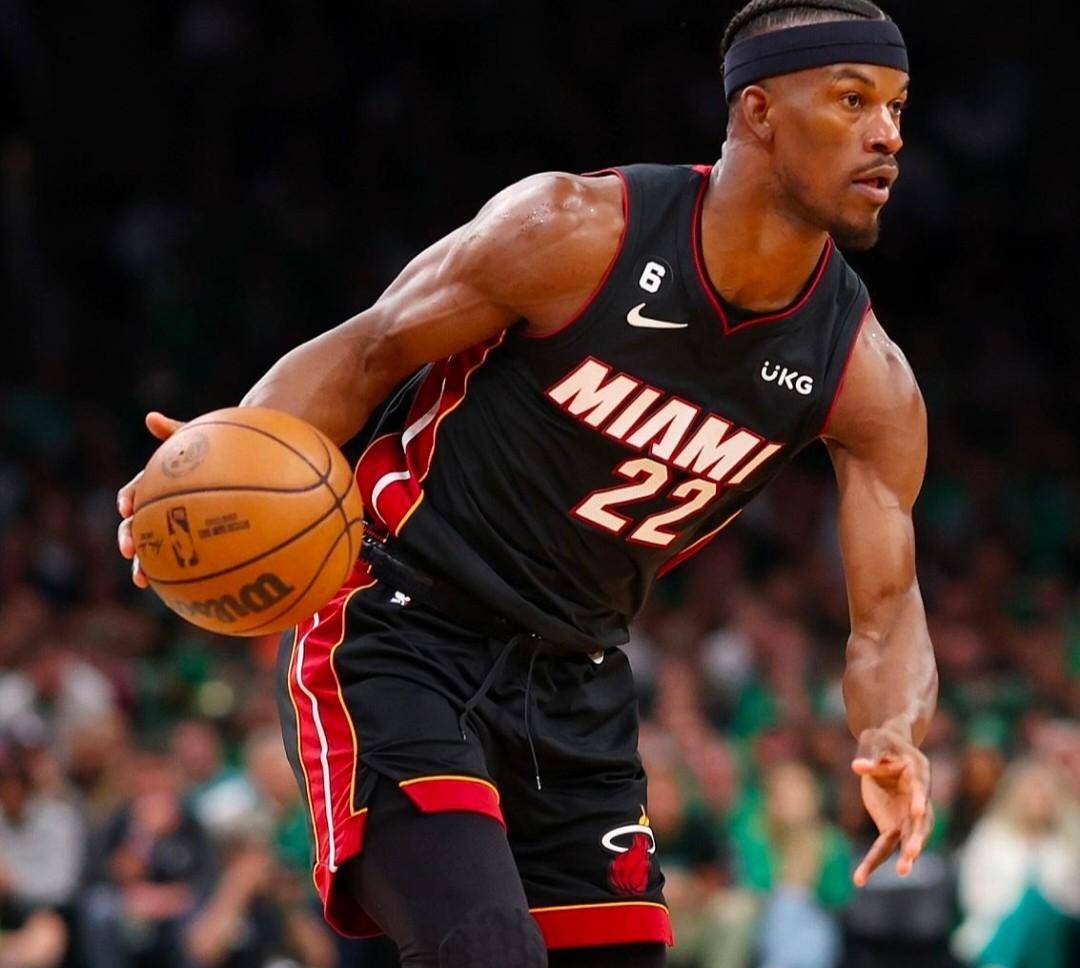 竞技宝-包含巴特勒连续三场比赛得分超过夺冠，老鹰不断突破！气势如虹延续的词条