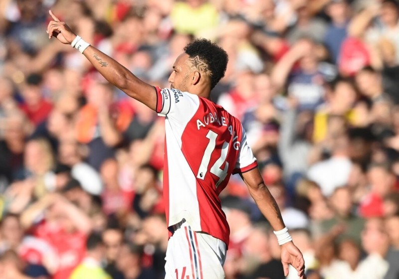 Doinb在阿森纳比赛中惊险取胜，连败引发热议！的简单介绍