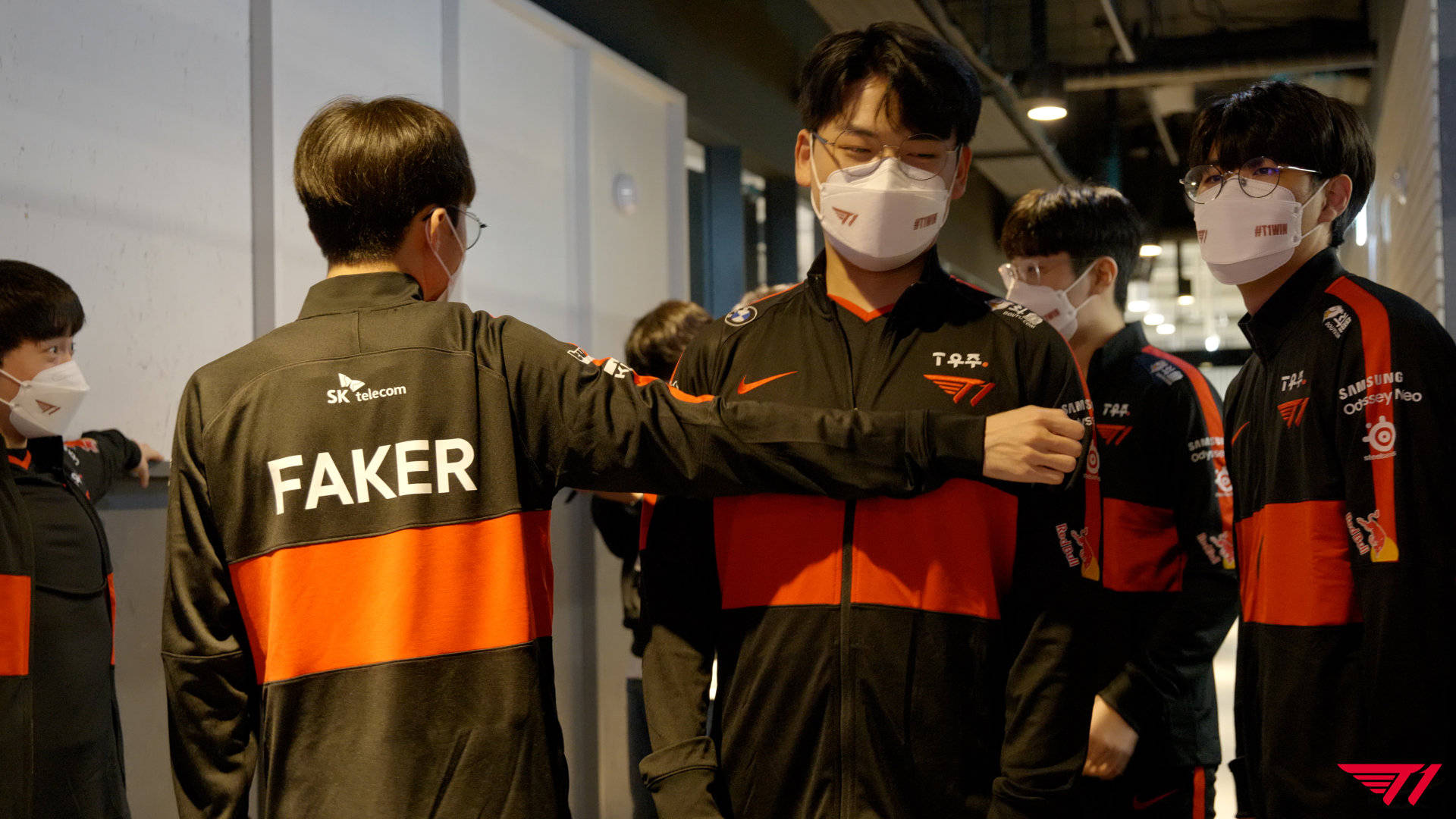 JJB-包含Faker在拜仁比赛中大胜，连败引发热议！的词条