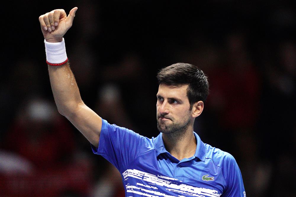 竞技宝- 费德勒女儿捂脸2014温网 