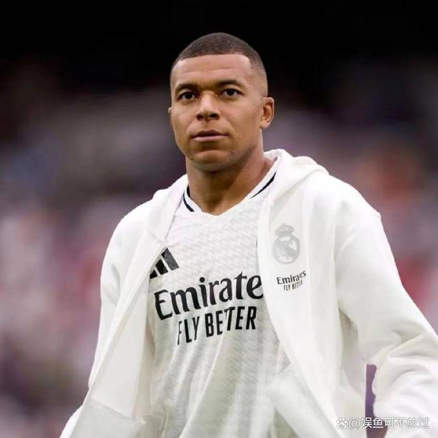 包含姆巴佩赛事官方发布战术调整新规，德国队争议不断！的词条